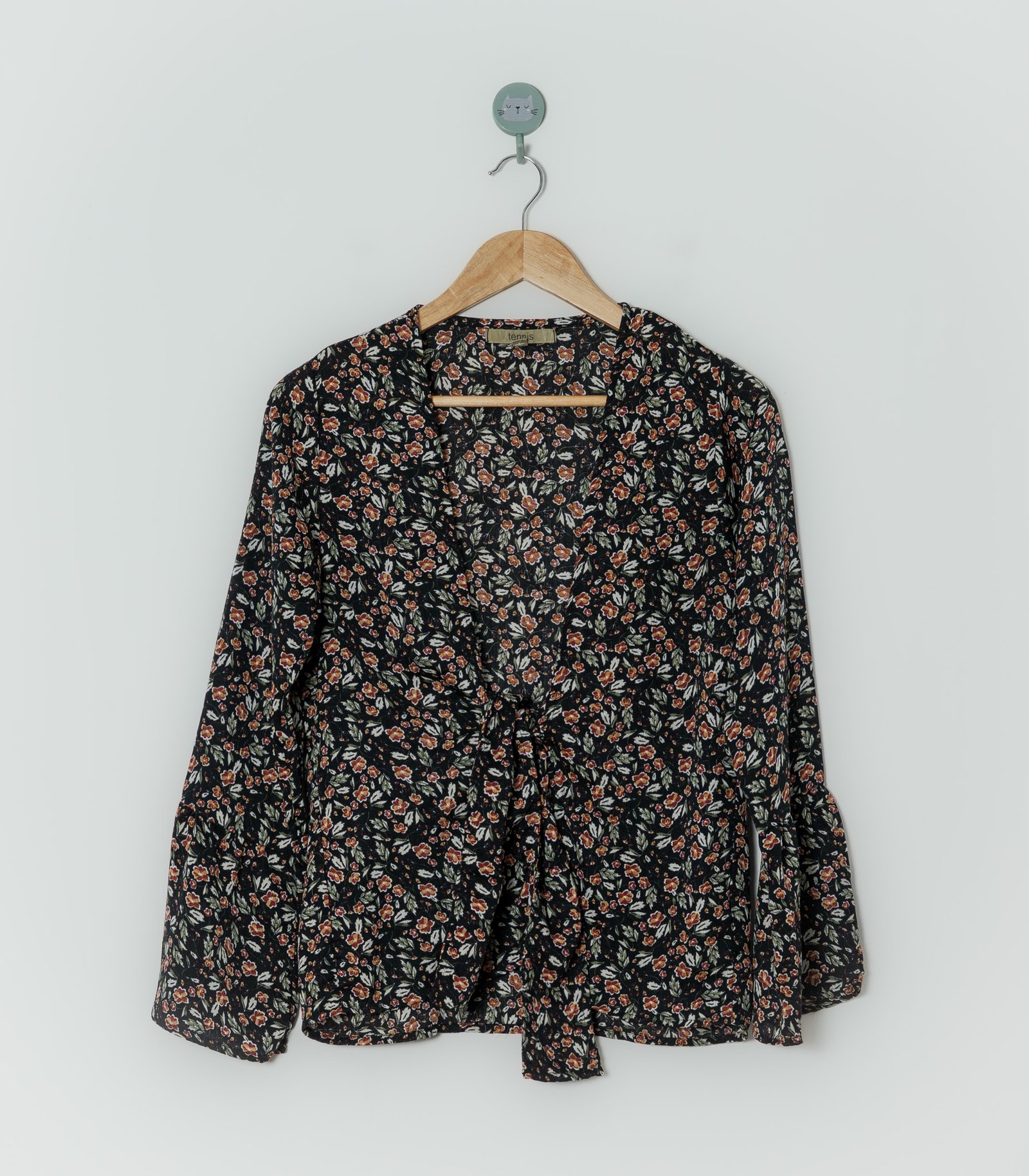 BLUSA NEGRA FLORES  TENNIS  S