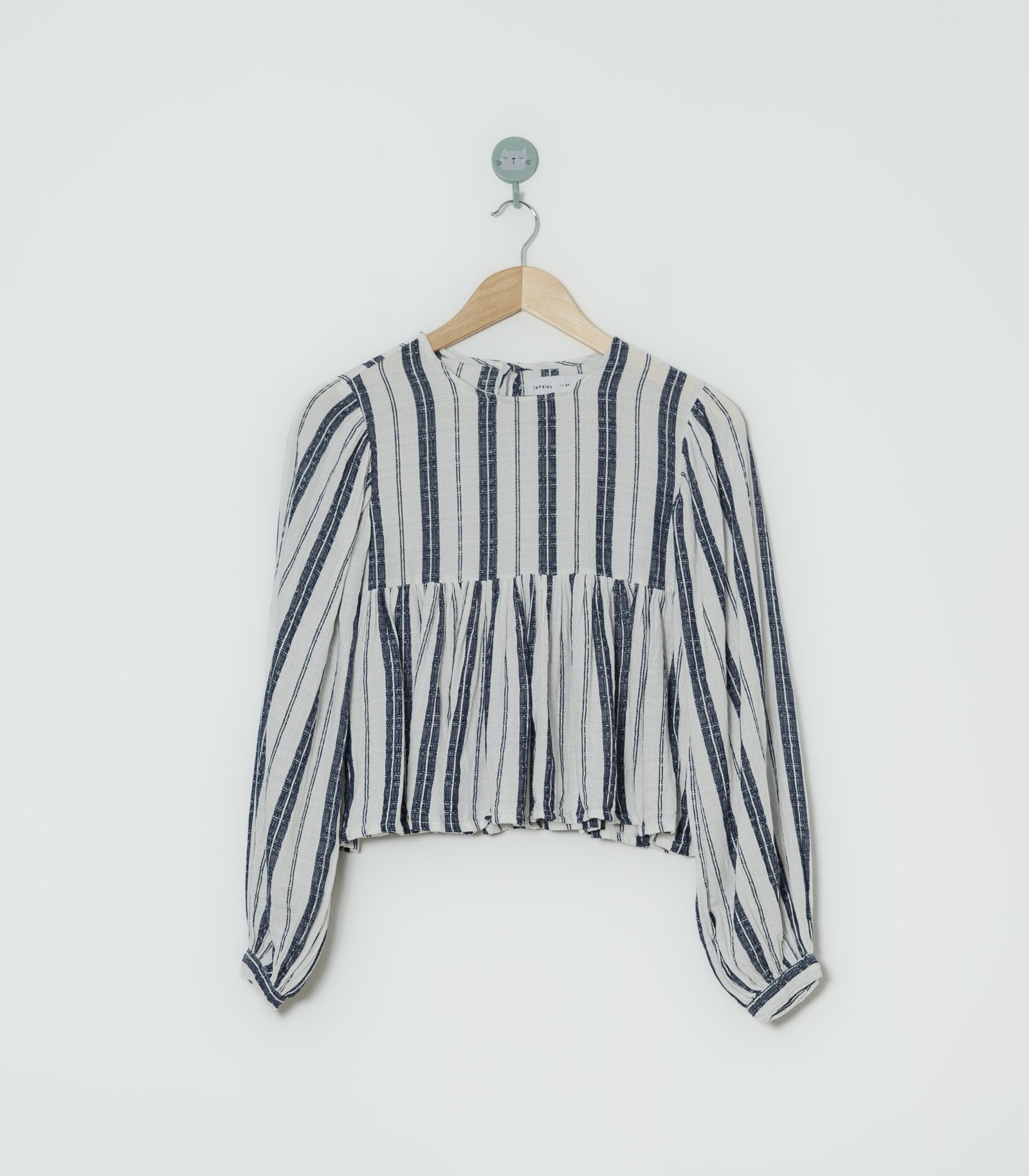 BLUSA BLANCA CON AZUL  LEFTIES  M