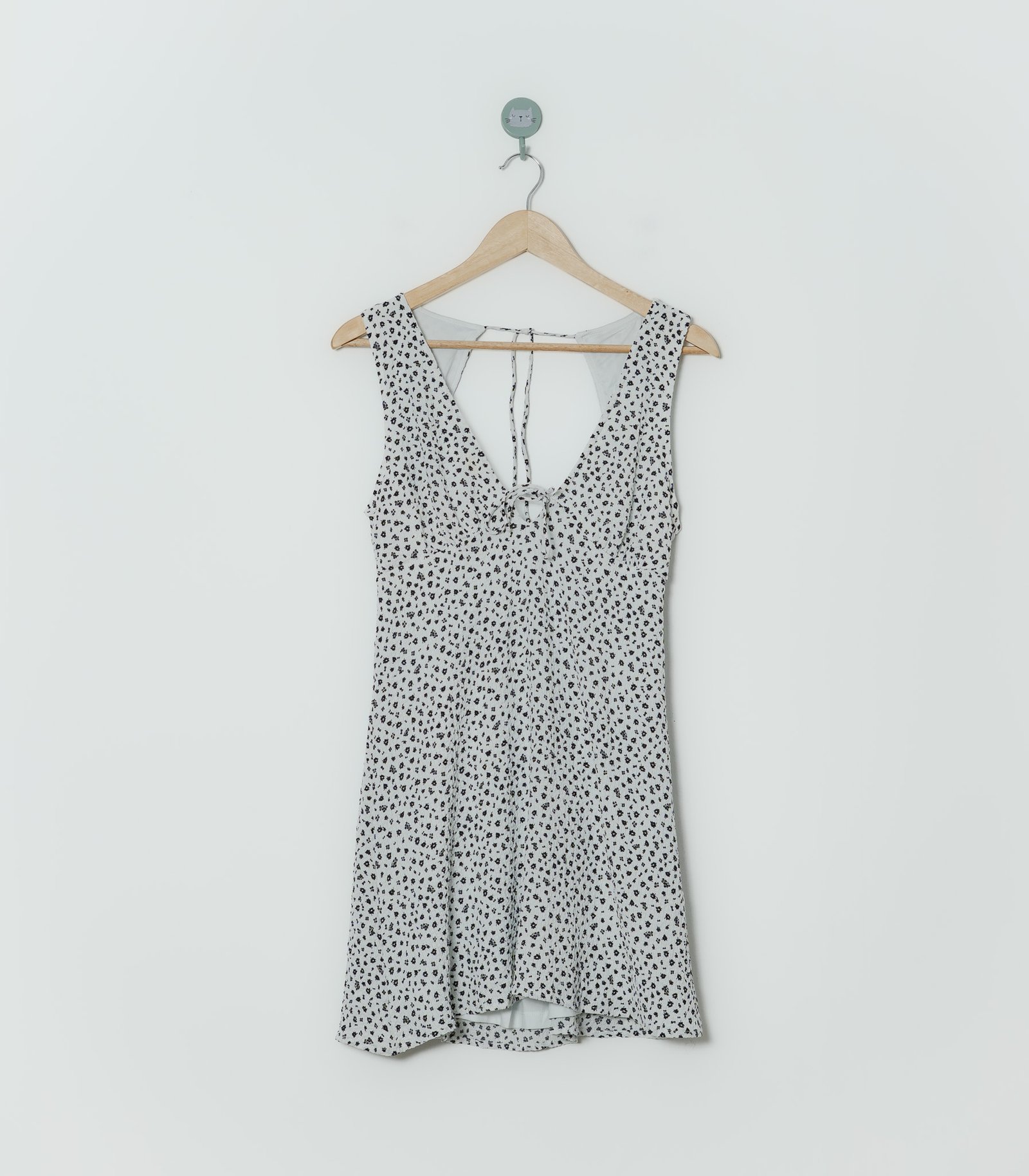 VESTIDO BLANCO FLORES  BERSHKA  M