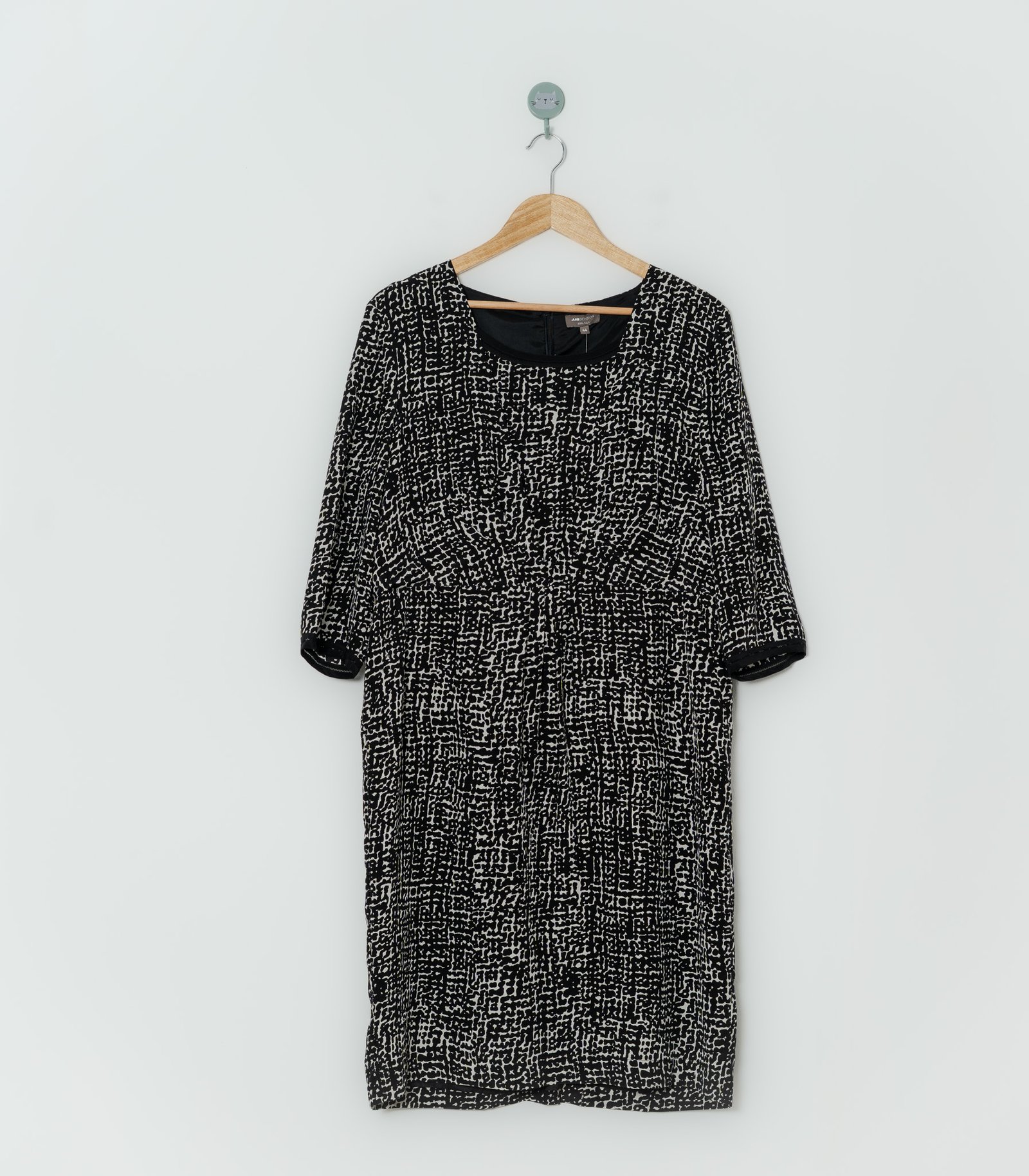 NUEVO VESTIDO NEGRO BLANCO  JJB BENSON  44