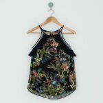 BLUSA NEGRA FLORES  STUDIO F  XS
