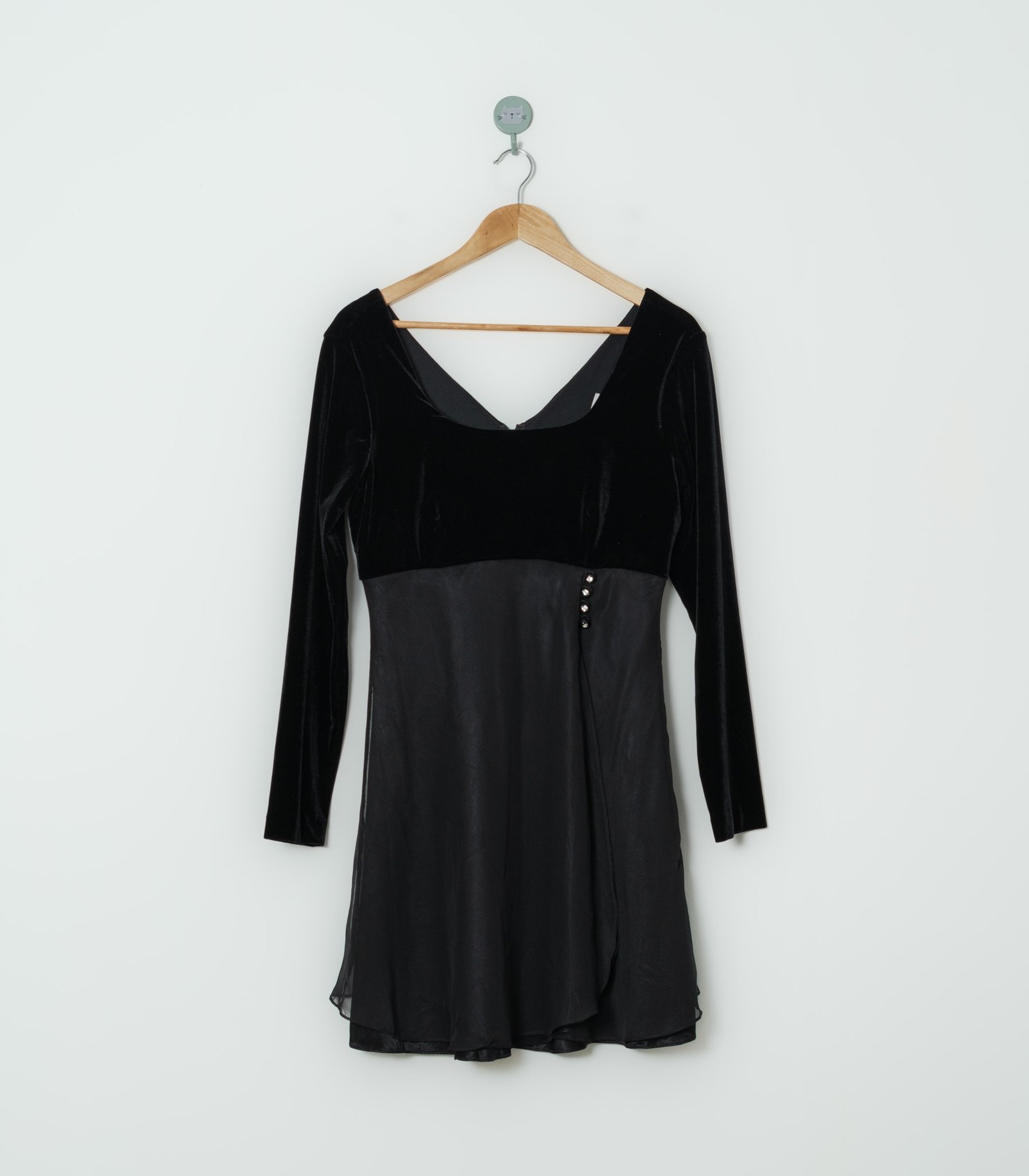 VESTIDO NEGRO  BETSY A ADAM  M