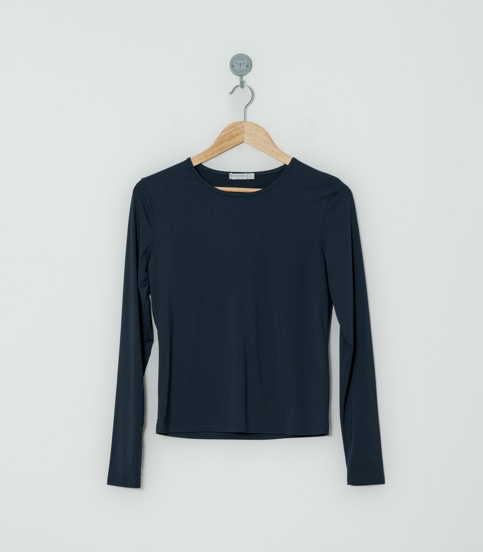 BUZO AZUL  STRADIVARIUS  L