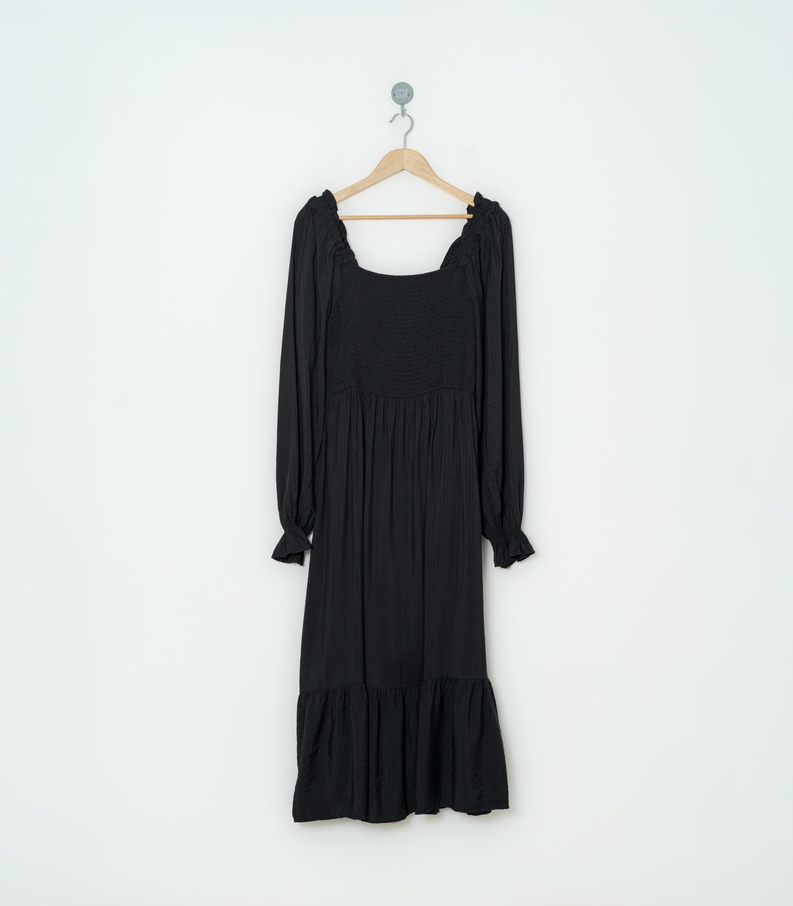 VESTIDO NEGRO  BY THE RIVER  L