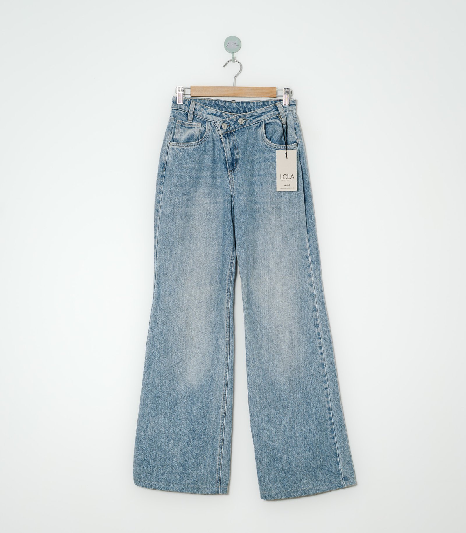 Nuevo Jean  Lola  04
