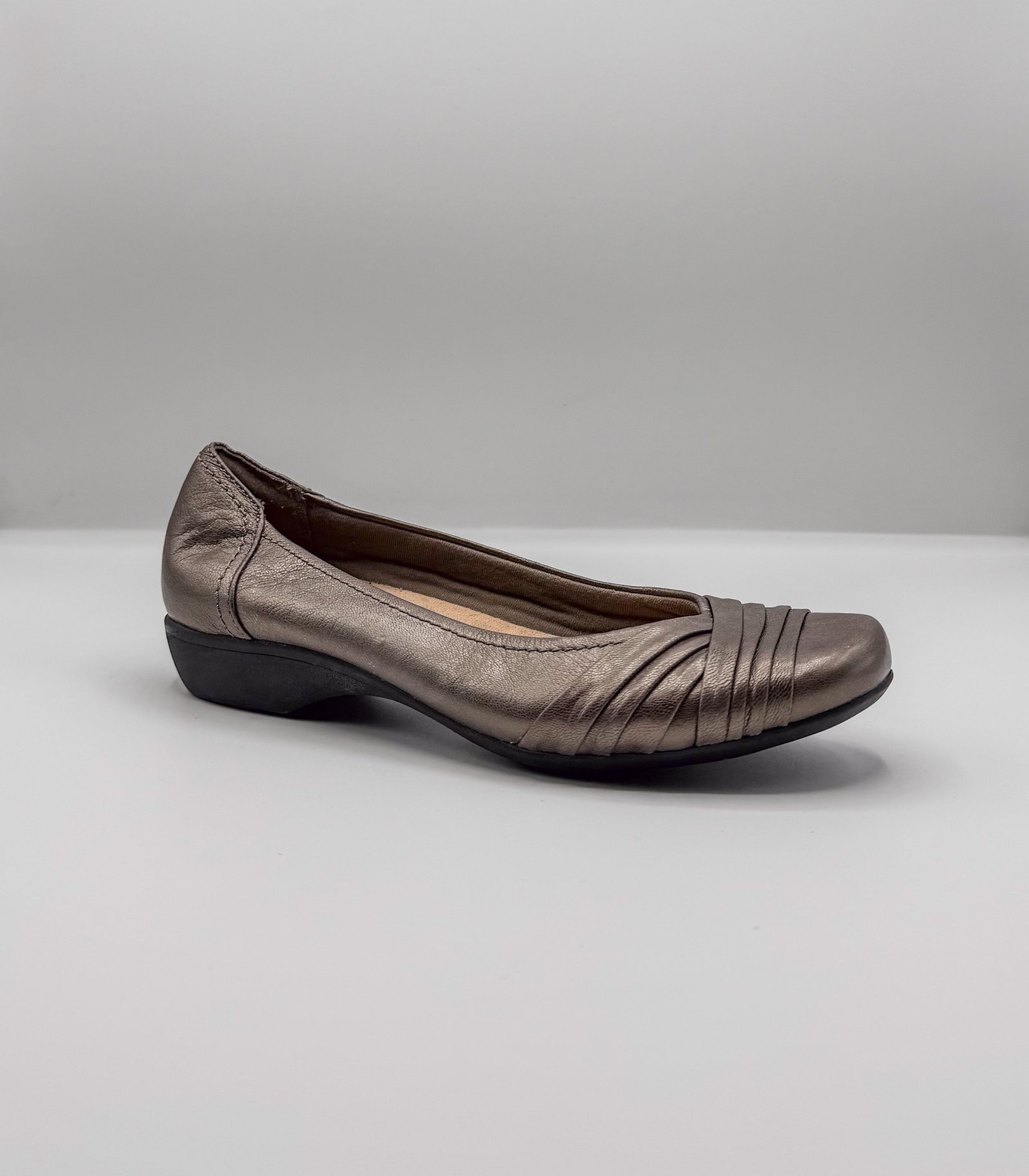 Flats  Clarks  36