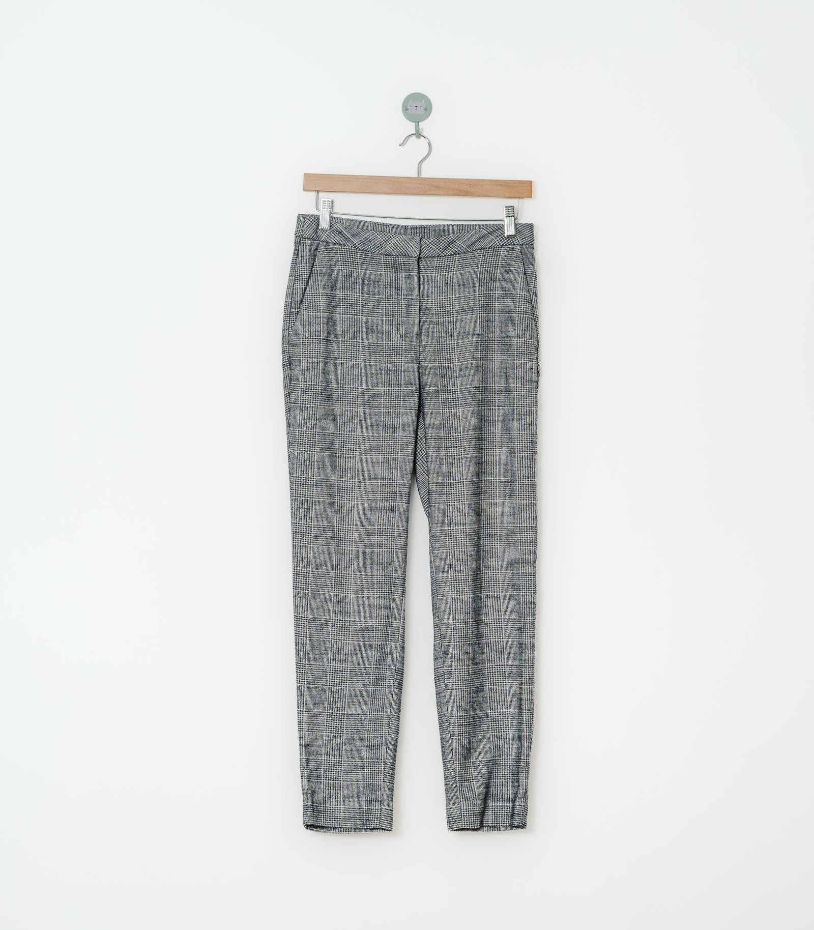 Pantalón  04