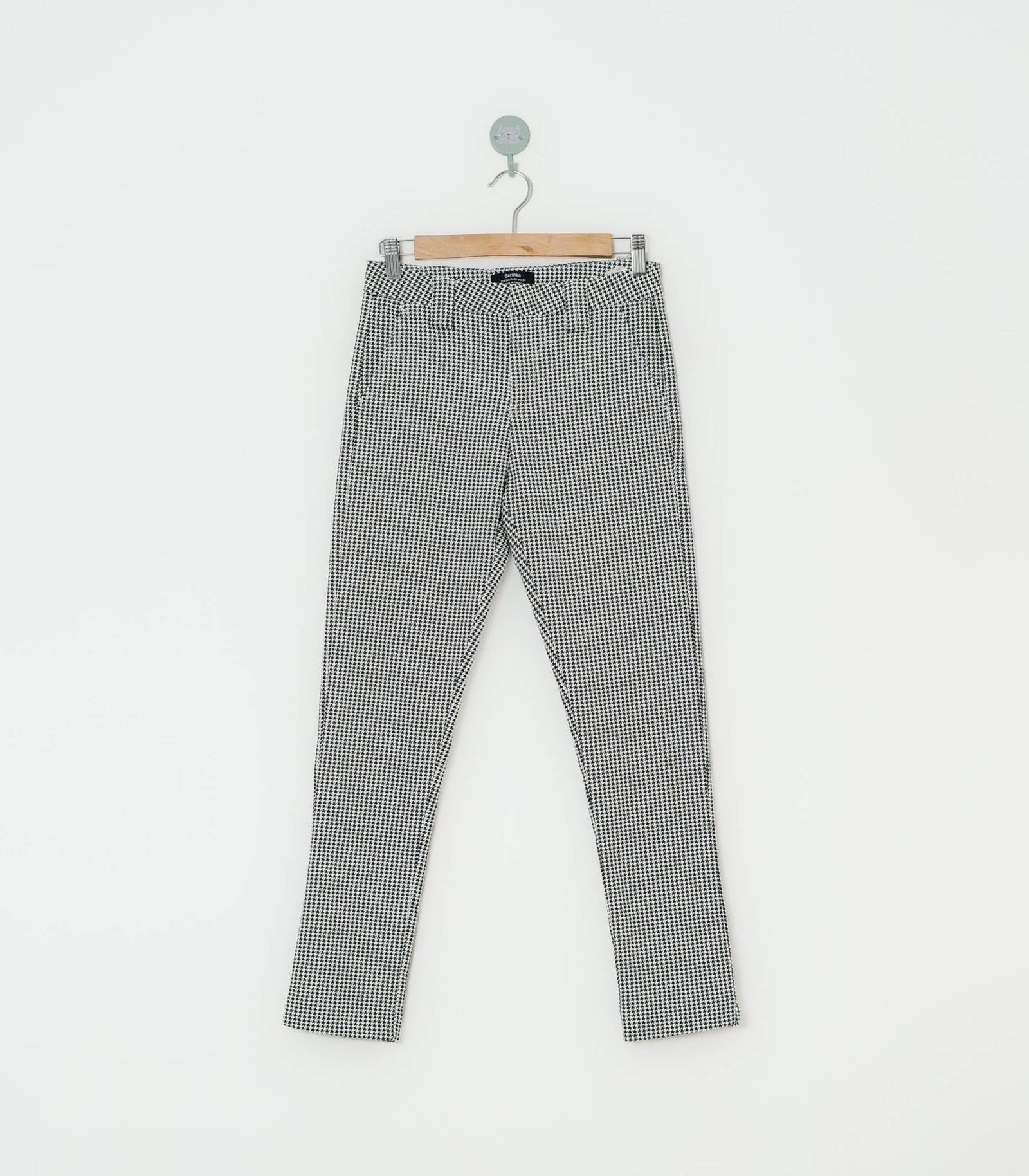 Pantalón  Bershka  02