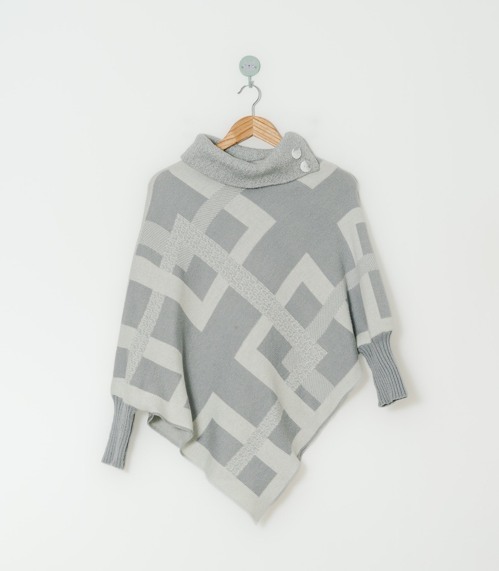Poncho  S