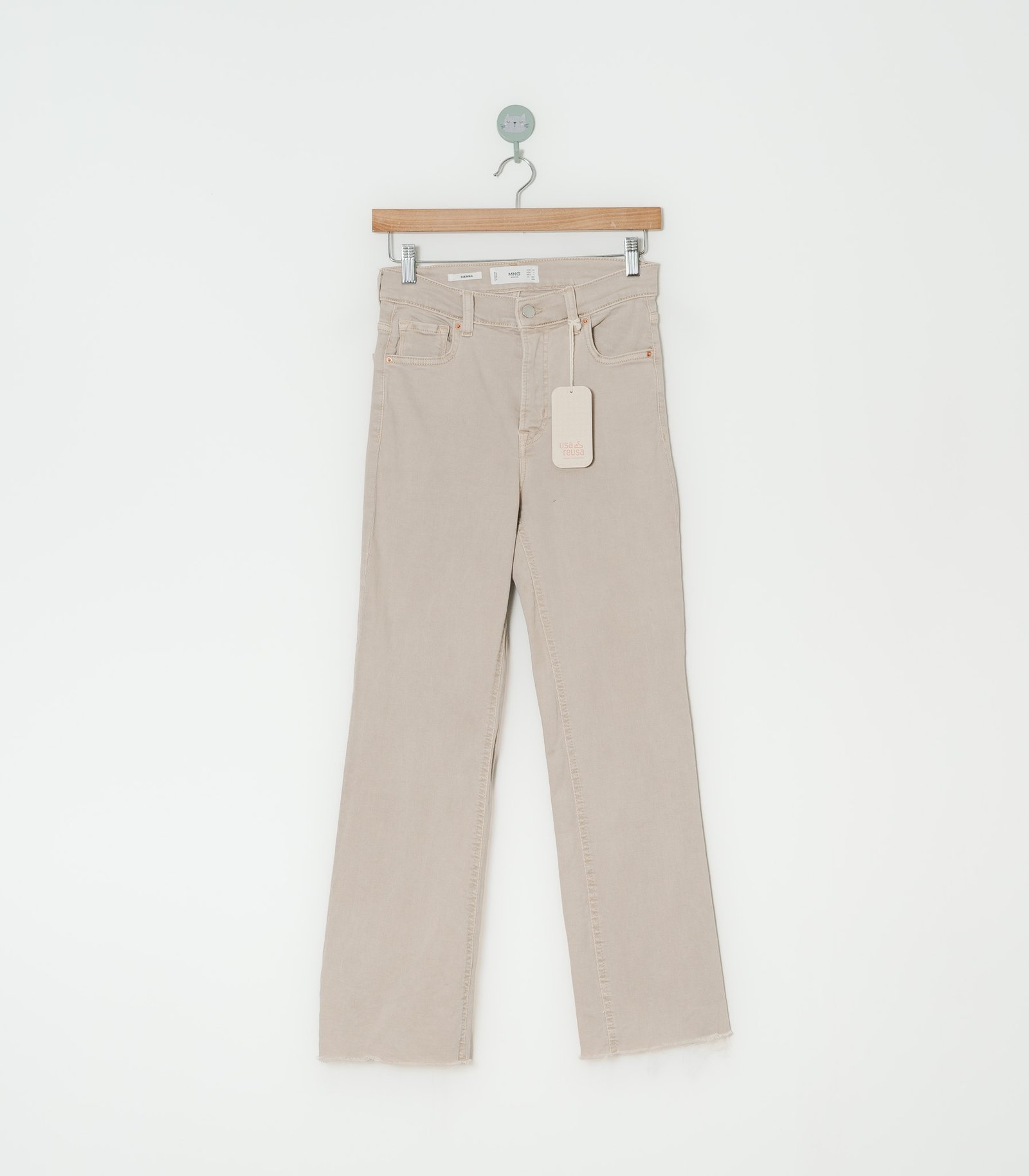 Jean  Mng  04/36